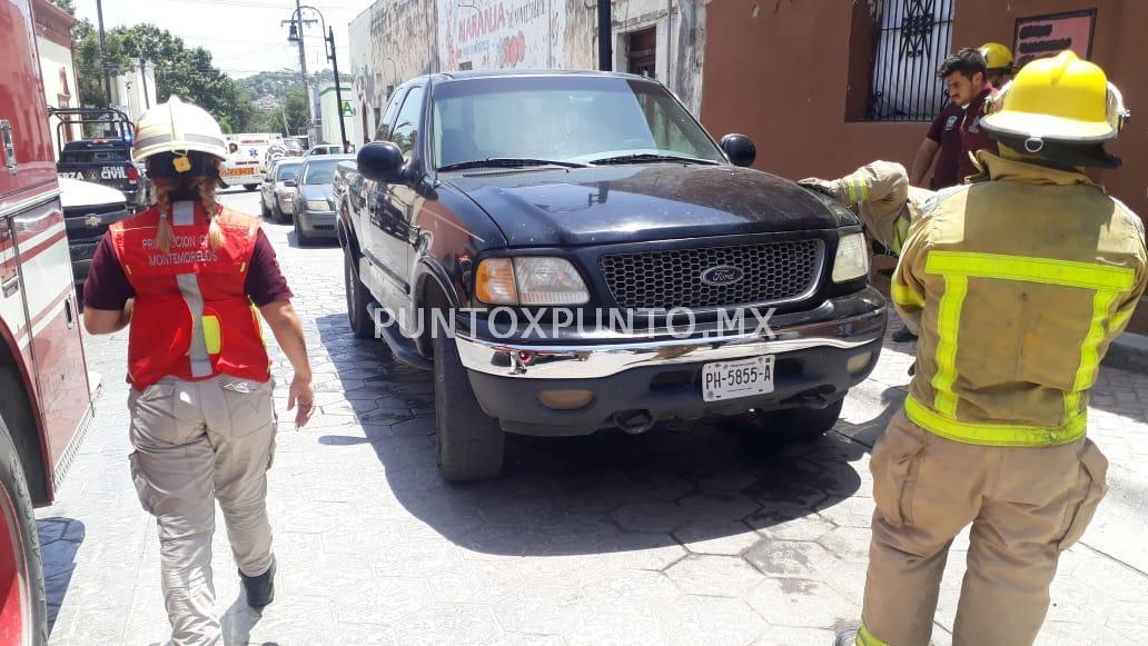 CONATO DE INCENDIO EN UN VEHÍCULO MOVILIZA A PROTECCIÓN CIVIL EN EL CENTRO DE MMORELOS.