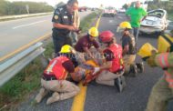 ESTUDIANTE VUELCA EN MMORELOS EL VEHICULO EN EL QUE VIAJABA DE MONTERREY A LINARES.