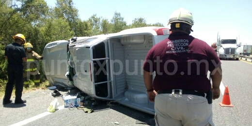 ACCIDENTE VIAL EN CARRETERA NACIONAL EN MONTEMORELOS.