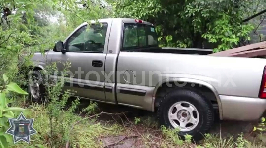 RECUPERA POLICÍA DE CADEREYTA VEHÍCULO CON REPORTE DE ROBO.