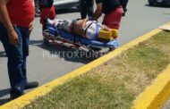 CHOQUE ENTRE MOTOCICLISTA Y CICLISTA QUIEN RESULTA HERIDO EN AVENIDA DE MMORELOS.