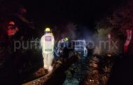 INCENDIO DE VEHÍCULO EN MMORELOS, SE MOVILIZA PROTECCIÓN CIVIL Y BOMBEROS.