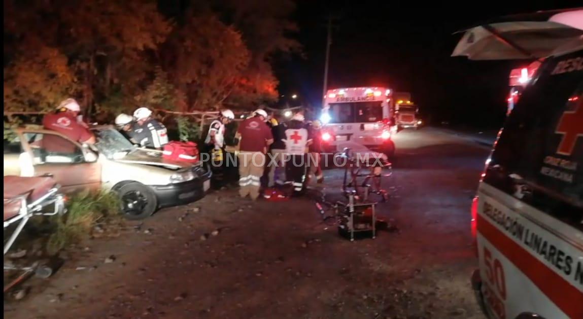 TRES PERSONAS GRAVES EN VOLCADURA EN LINARES.