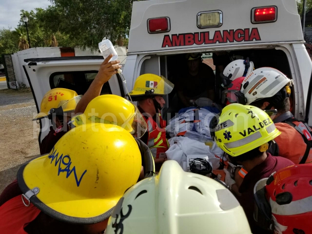 GRAVE MADRE DE FAMILIA AL DERRAPAR MOTO CUANDO VIAJABA CON MENOR EN CAMINO PUERTA LA BOCA EN MMORELOS.