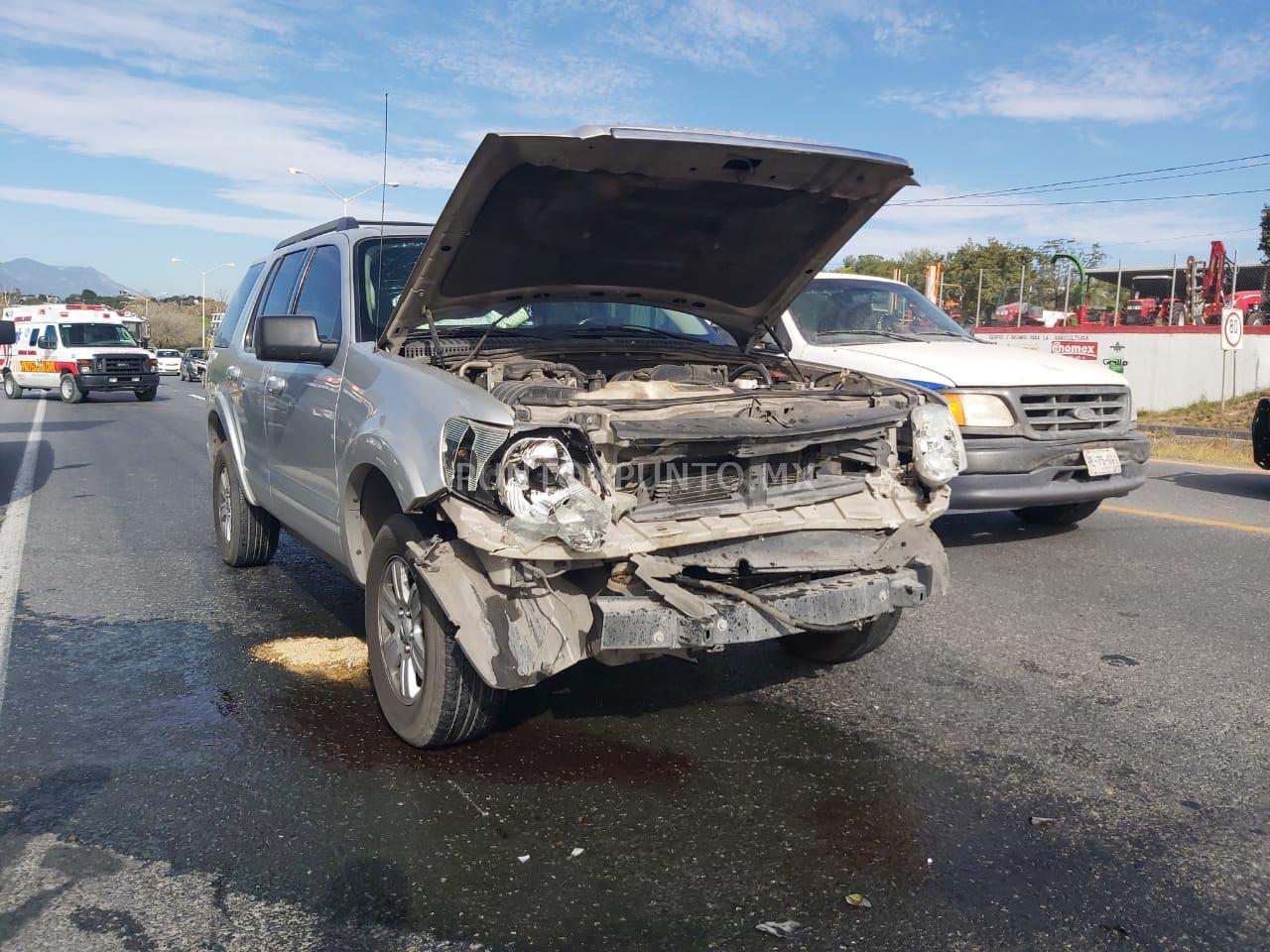 CHOQUE EN CARRETERA NACIONAL EN MMORELOS, REPORTAN SOLO DAÑOS MATERIALES.