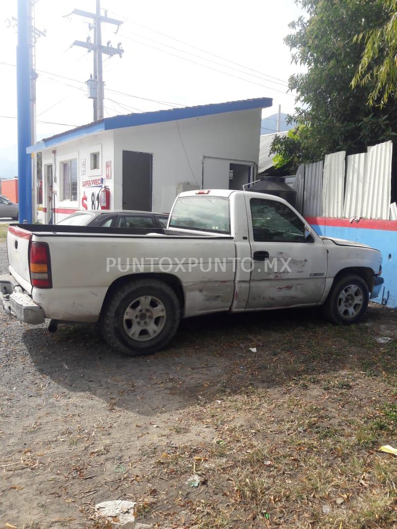 RECUPERA POLICIA DE ALLENDE CAMIONETA QUE FUE DEJADA ABANDONADA EN UNA GASERA CON REPORTE DE ROBO.