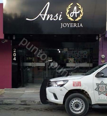 INVESTIGAN ROBO EN EL CENTRO DE ALLENDE EN UNA JOYERIA.