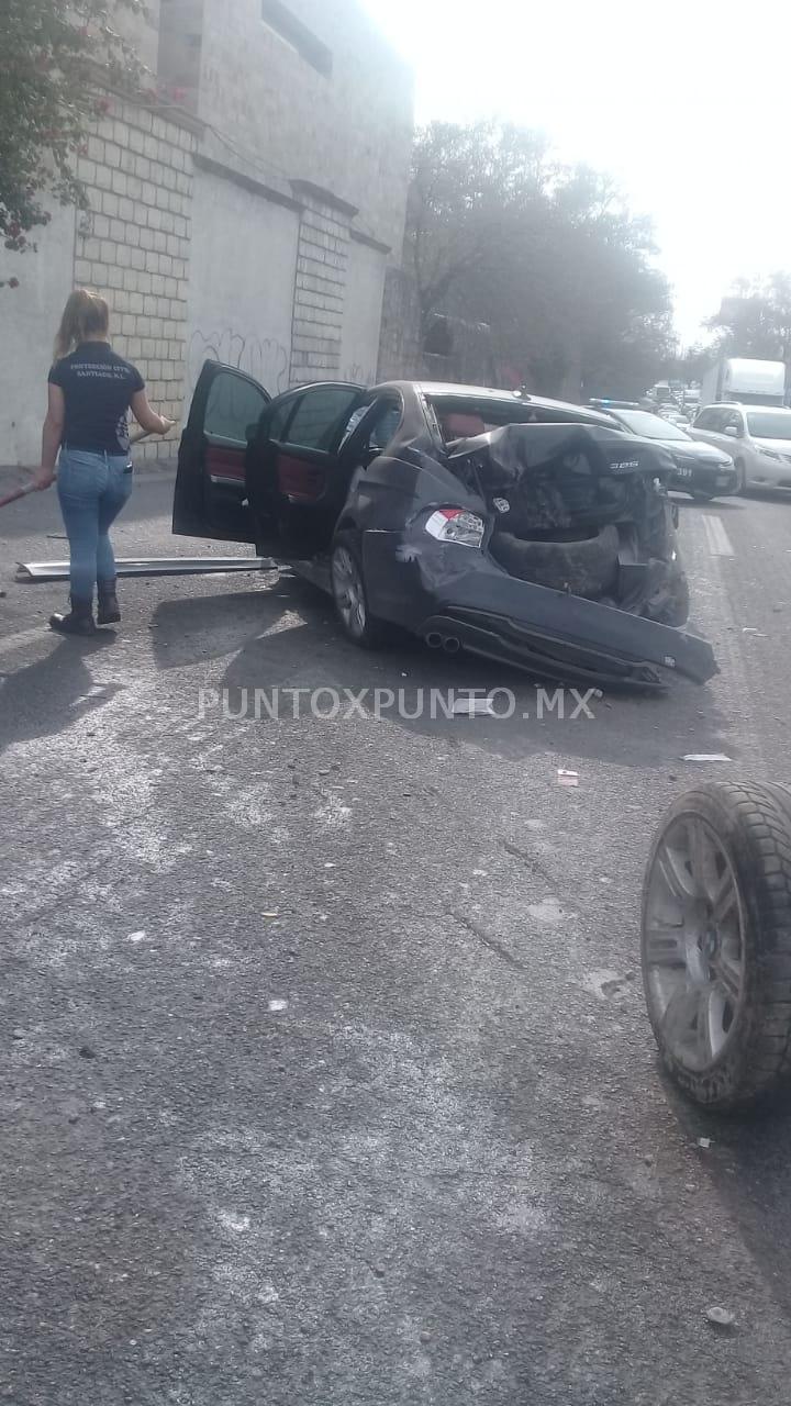 DESTROZA SU AUTO EN CARRETERA NACIONAL, CHOFER RESULTA ILESO.