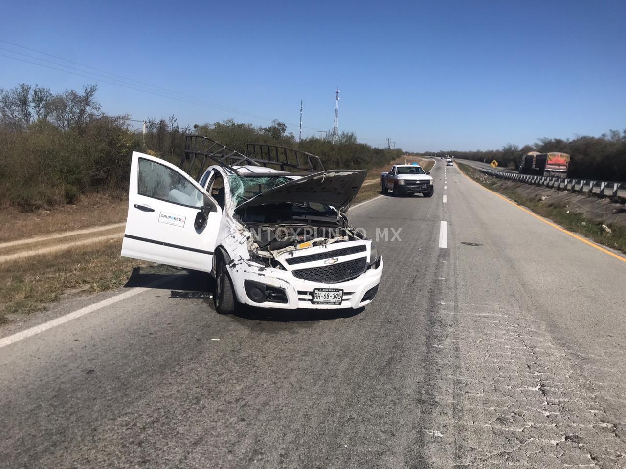 VOLCADURA DE CAMIONETA, DEJA DOS HERIOS. EN CABEZONES.