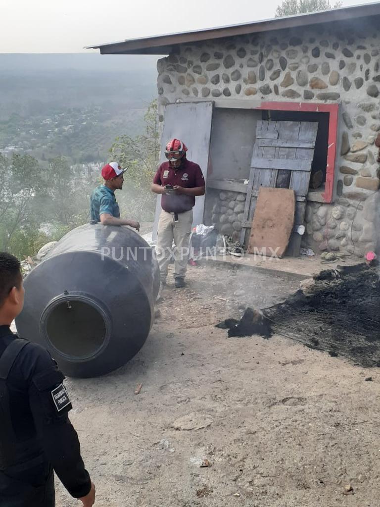 INCENDIO EN MMORELOS EN UNA VIVIENDA, REPORTAN DAÑOS.