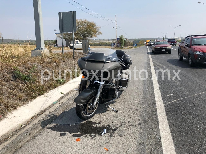 CONDUCTOR LESIONADO EN CARRETERA NACIONAL EN MMORELOS.