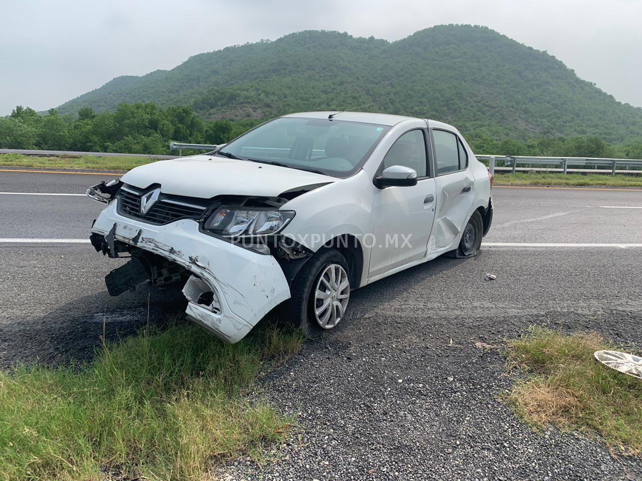 ACCIDENTE VIAL EN MMORELOS REPORTAN SOLO DAÑOS MATERIALES.