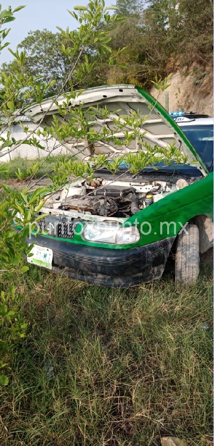 RECUPERA POLICIA DE MMORELOS VEHICULO ABANDONDADO, CONTABA CON REPORTE DE ROBO.