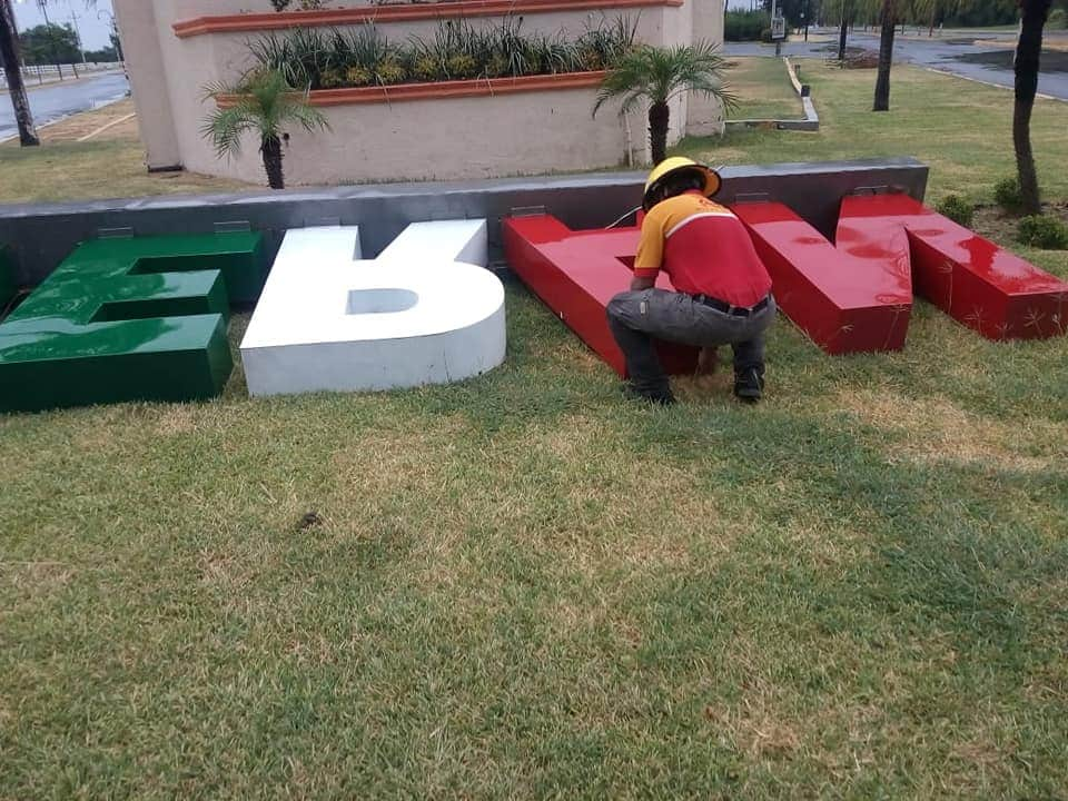 FUERTES VIENTOS ACOMPAÑADOS DE LLUVIA, DEJAN DAÑOS EN GRAL. TERAN.