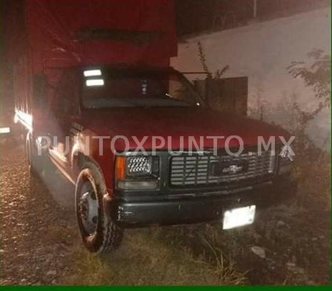 LOCALIZAN VEHICULO ABANDONADO EN CARRETERA CADEREYTA ALLENDE, CONTABA CON REPORTE DE ROBO.