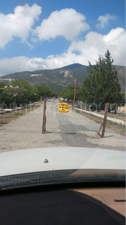 TRIFULCA EN ITURBIDE, CUANDO UNA MUJER CERRO UNA CALLE PARA IGLESIA ESPERANZA VIVA.