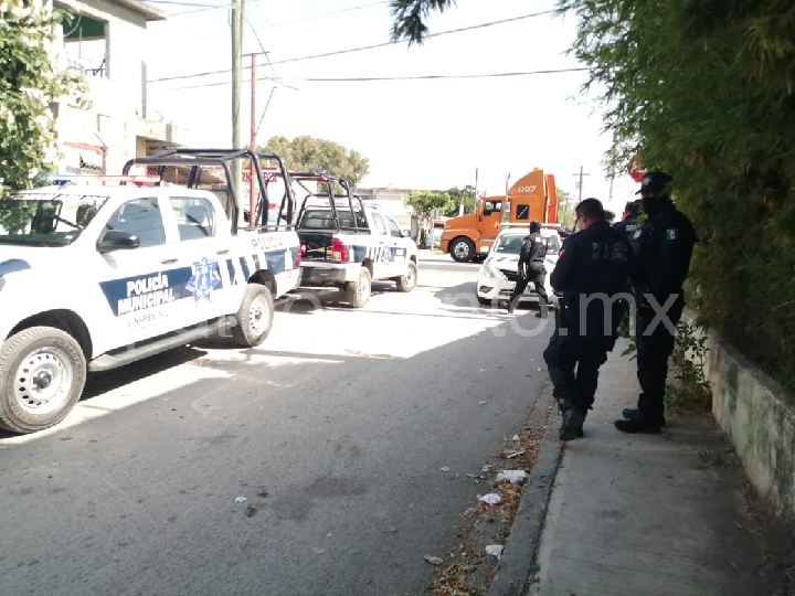 PERSECUCION DE LA POLICIA DE LINARES POR TRES PERSONAS SOSPECHOSAS, LOGRAN DETENCION Y ASEGURAMIENTO DE UNA MOTOCICLETA.