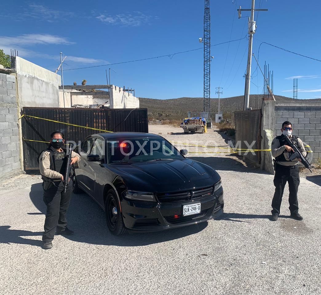 EN CATEO REALIZADO EN GALEANA ENCUENTRAN TRAILER ROBADO Y ASEGURAN 1442 CAJAS DE PERFUMES ROBADAS.