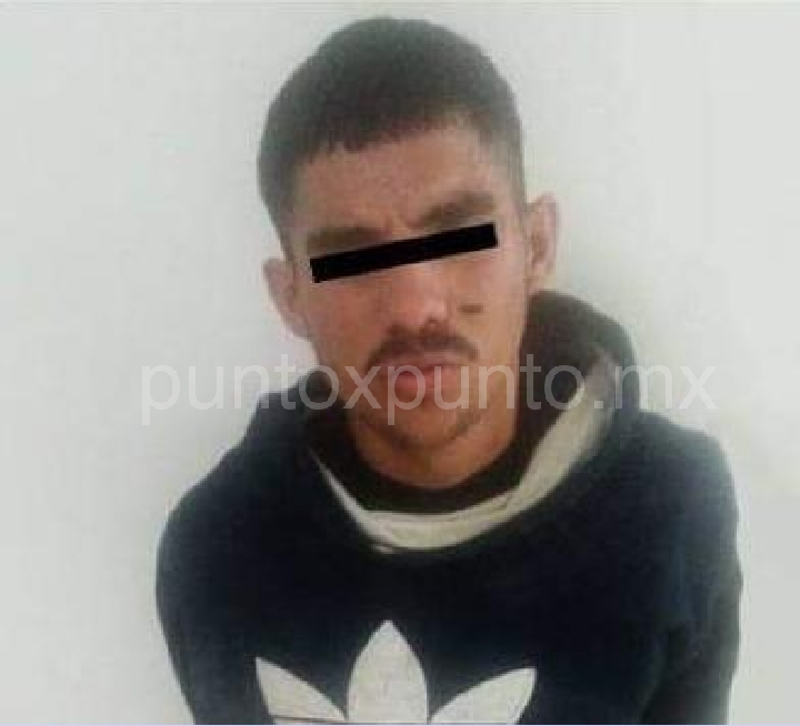 LO DETIENE LA POLICIA DE CADEREYTA Y LE ENCUENTRA DROGA, ES CONSIGNADO.