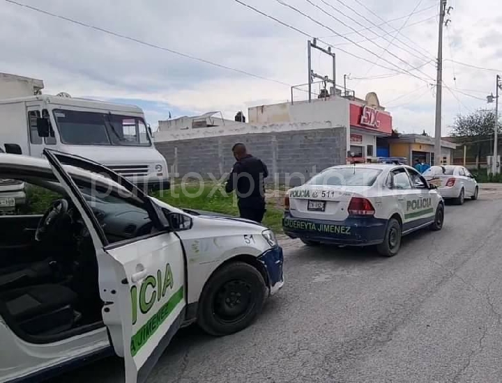 ASALTO A MANO ARMADA EN UN DEPÓSITO EN CADEREYTA MOVILIZA A POLICÍAS.