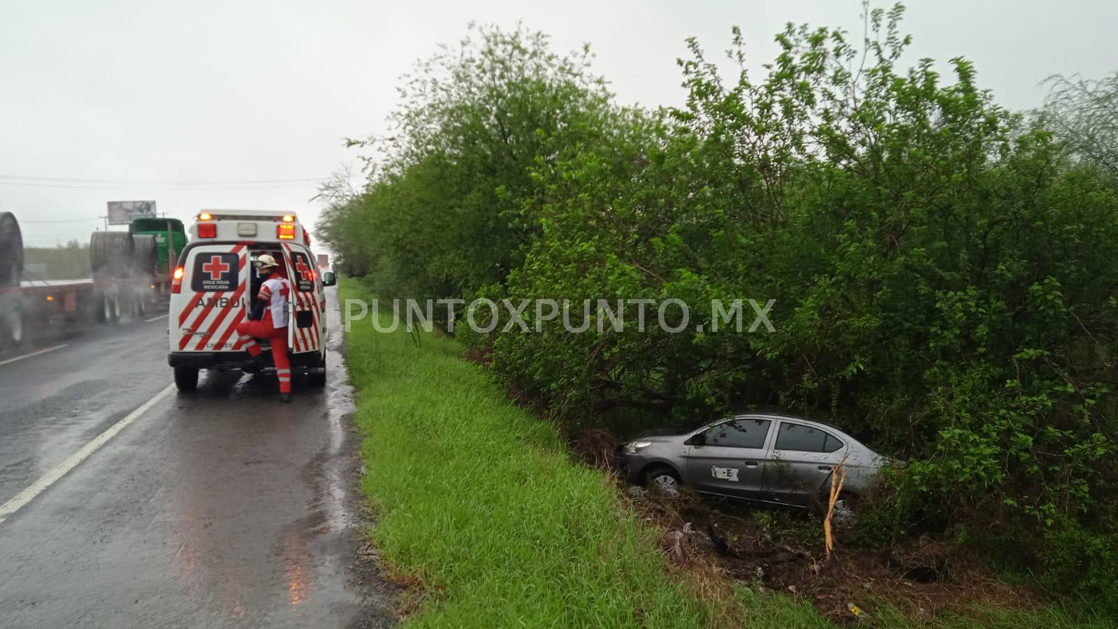 ACCIDENTE VIAL EN CARRETERA NACIONAL REPORTAN LESIONADOS, ATIENDE CRUZ ROJA DE MMORELOS.