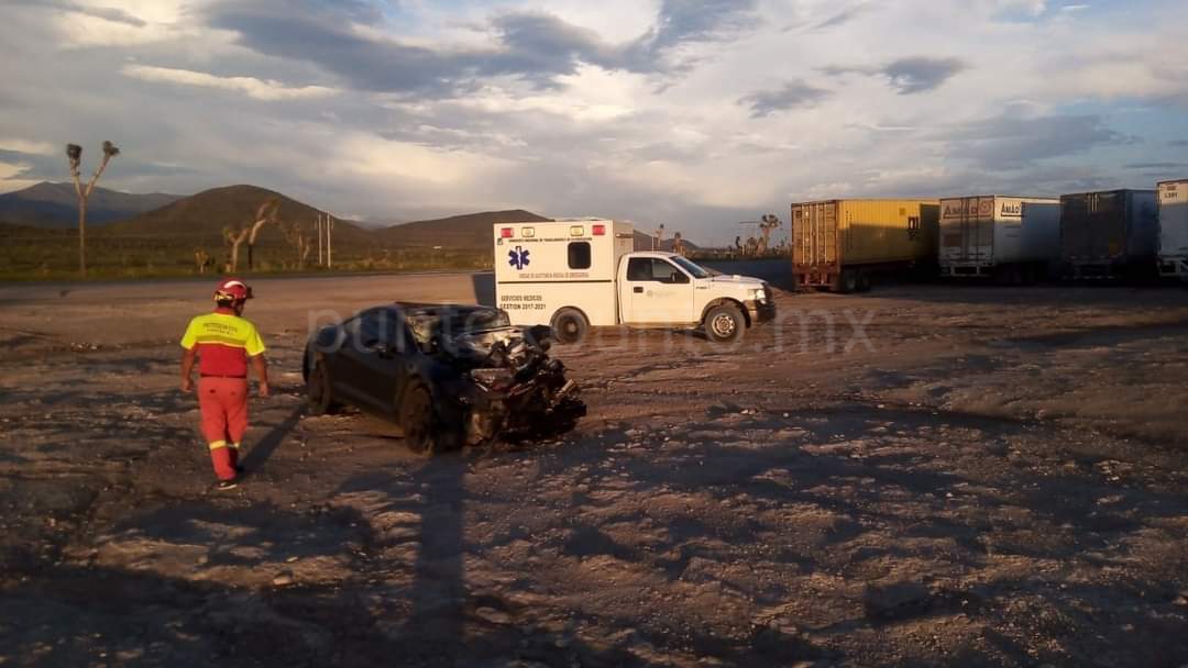 REPORTAN ACCIDENTE VIAL EN GALEANA, AL LLEGAR PROTECCION CIVIL NO ENCUENTRAN OCUPANTES.