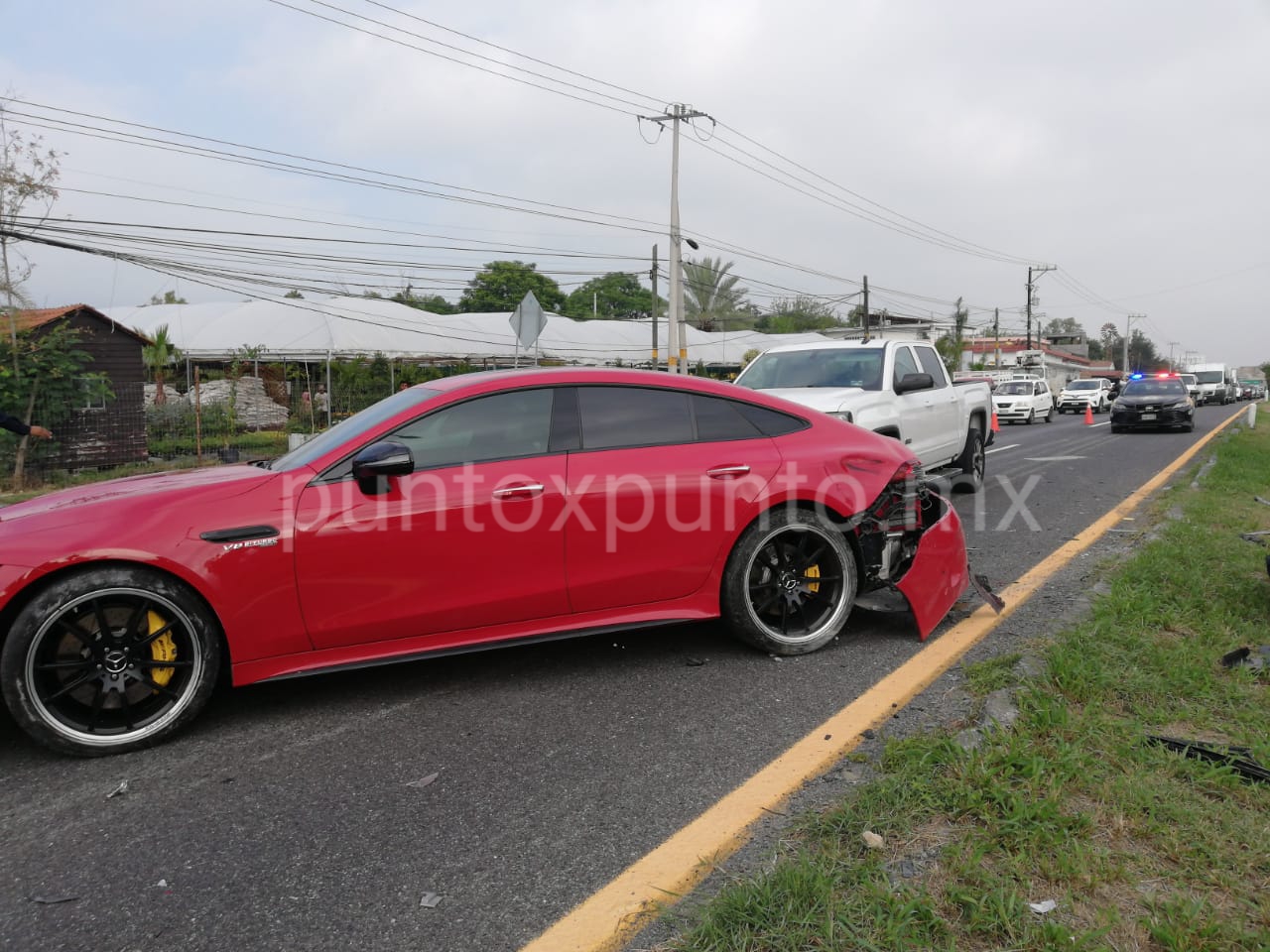 FUERON TRES PERSONAS LESIONADAS EN ACCIDENTE EN CARRETERA NACIONAL EN CHOQUE TIPO CARAMBOLA.