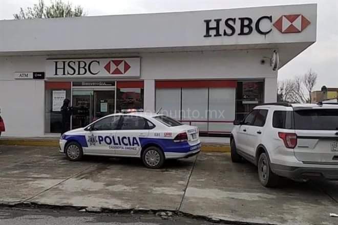 LADRON SE LLEVA 125 MIL PESOS DE HSBC AL COMETER ASALTO EN CADEREYTA.