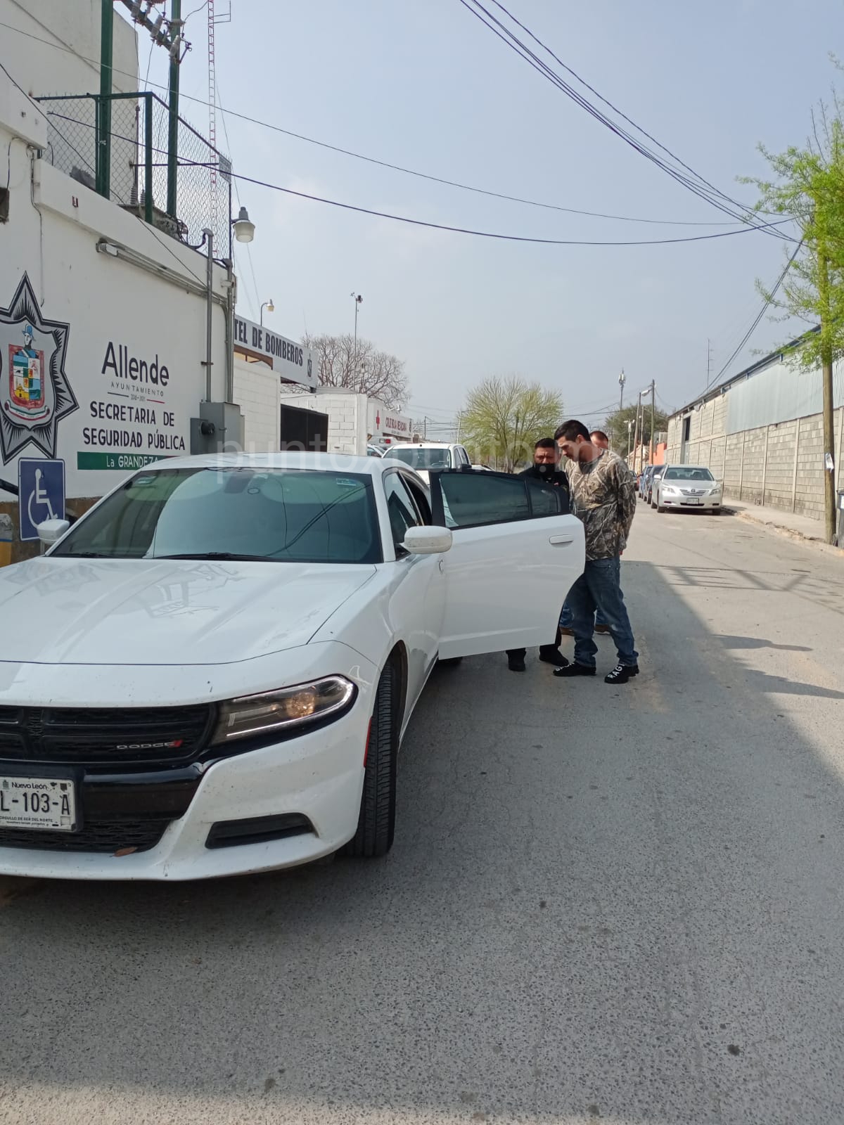 DETIENE POLICÍA DE ALLENDE A UN HOMBRE QUE CONTABA CON ORDEN DE APREHENSIÓN POR NARCOMENUDEO.