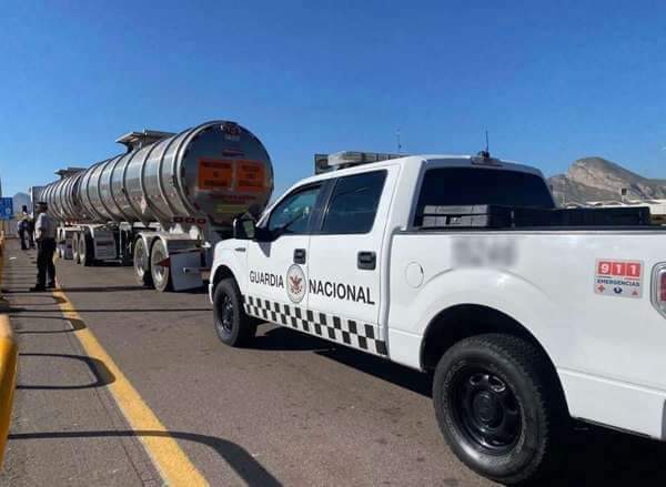 ASEGURAN EN CHINA N.L. DOS TRAILER CON TANQUES CARGADOS CON DIESEL, POR NO PORTAR DOCUMENTOS.