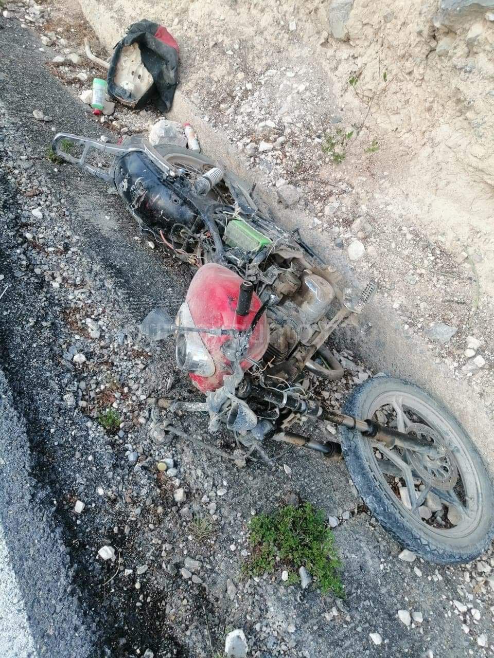 PERSONA PIERDE LA VIDA EN SU MOTOCICLETA EN ARRAMBERI.