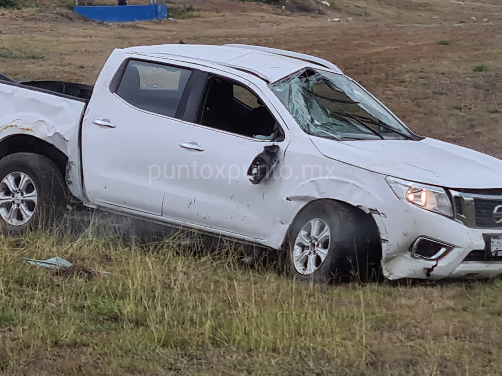 ACCIDENTE EN MONTEMORELOS TIPO VOLCADURA, EL CONDUCTOR RESULTA ILESO.