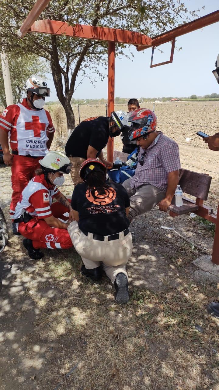 HOMBRE RESULTA HERIDO AL CAER DE SU MOTOCICLETA EN GENERAL TERÁN.