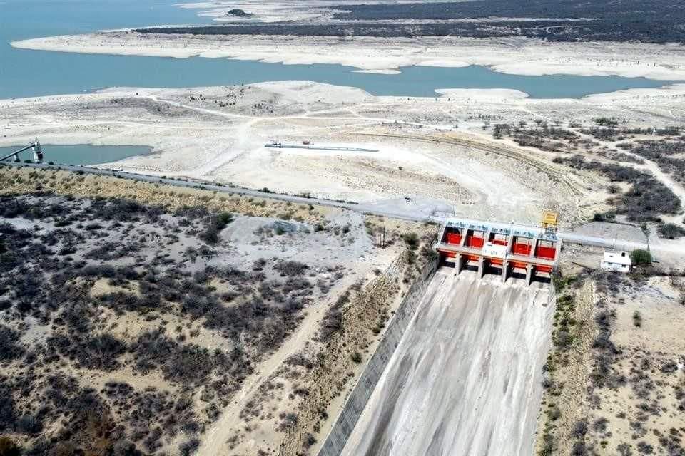 ANUNCIA AYD. EXTRAER TODA EL AGUA DE LA PRESA CERRO PRIETO. QUE SOLO QUEDE LODO.