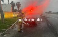 FUEGO EN AUTOMOVIL POR LA CARRETERA NACIONAL. CERCA DEL TEQUITO EN LINARES.