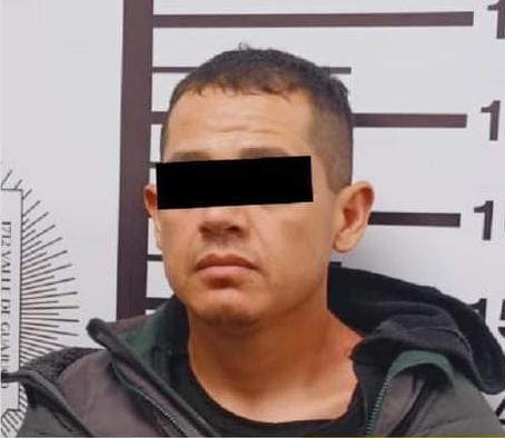 DETIENEN A HOMBRE QUE TENÍA ORDEN DE APREHENSIÓN VIGENTE POR ROBO CON VIOLENCIA