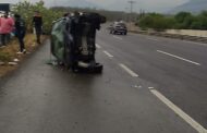 VOLCADURA EN ALLENDE EN CARRETERA NACIONAL, ATIENDE PROTECCIÓN CIVIL.