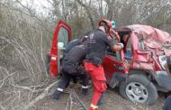 APARATOSA VOLCADURA EN LINARES, TRASLADAN A PERSONA GRAVE, DOS MAS LESIONADOS.