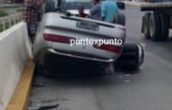 VOLCADURA DE AUTO EN BULEVAR EN GENERAL BRAVO, UN LESIONDO.