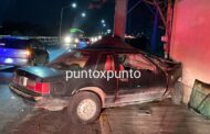 AUTO MUSTANG CHOCA EN LINARES, OCUPANTES SON TRASLADADOS EN VEHÍCULOS PARTICULARES.