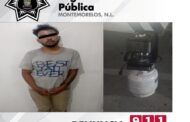 DETIENEN POLICÍAS AL 