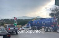 ACCIDENTE EN LA CARRETERA ALLENDE CADEREYTA MOTOCICLISTA RESULTA HERIDO.