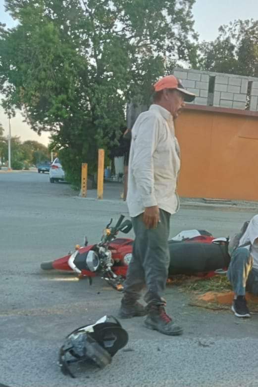 MOTOCICLISTA LESIONADO EN ACCIDENTE VIAL EN LINARES.