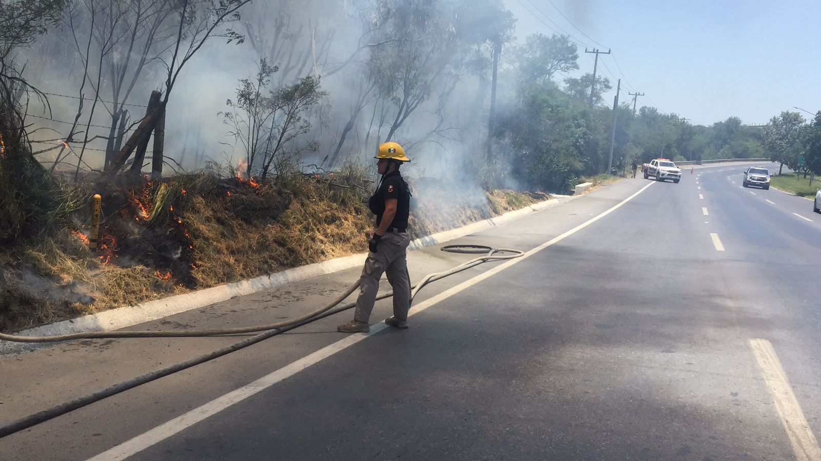 INCENDIO DE PASTIZAL EN ALLENDE, MOVILIZA A PROTECCIÓN CIVIL.