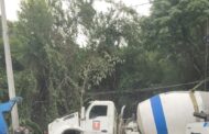 ACCIDENTE EN SANTIAGO, PARTICIPA UN CAMIÓN QUE TRANSPORTABA CEMENTO.