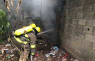 BOMBEROS LINARES ATIENDE INCENDIO EN DOMICILIO ABANDONADO.