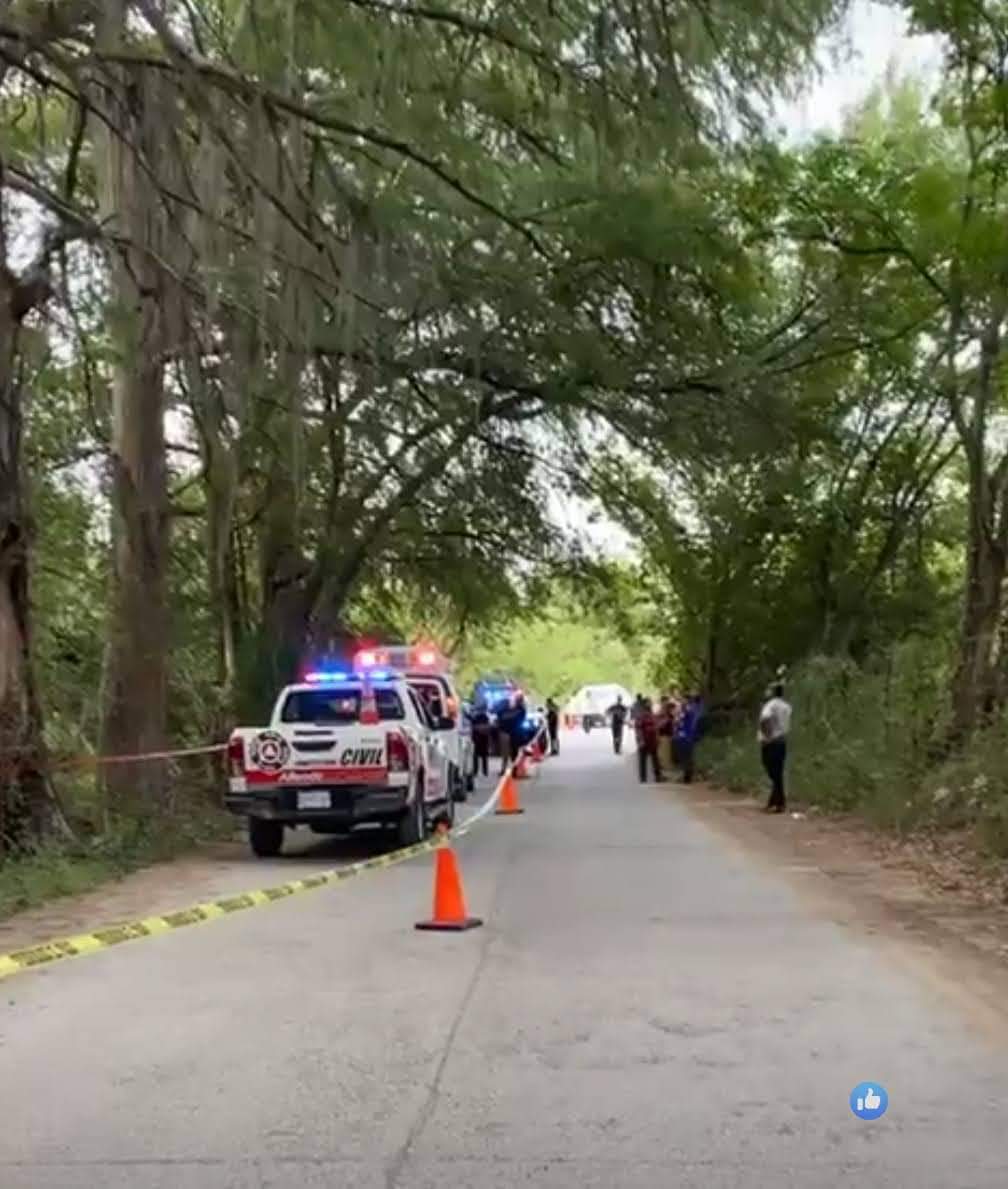 MOTOCICLISTA PIERDE LA VIDA EN ALLENDE, AUTORIDADES INVESTIGAN.