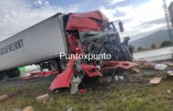 CHOCAN DOS TRÁILERS AL SUR DEL ESTADO GALEANA.