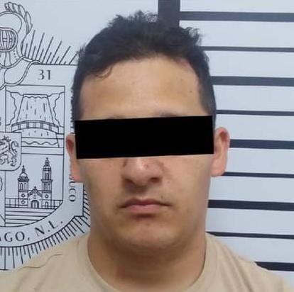 DETIENE POLICÍA DE SANTIAGO A LADRÓN DE CASAS CON LARGO HISTORIAL