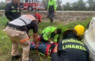 VUELCA VEHÍCULO EN HUALAHUISES, REPORTAN UNA PERSONA LESIONADA.